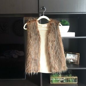 Pink Republic faux fur vest xs